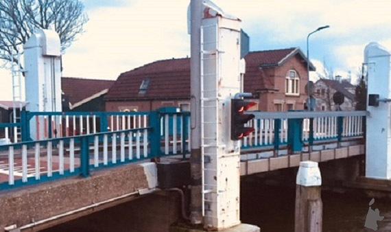 Afsluiting Hefbrug Oterleek (N508) in Oterleek