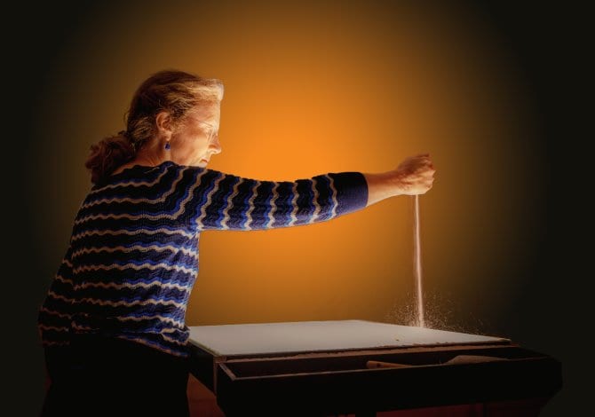 Vrijdag staan er twee kindervoorstellingen in Theater de Binding.  De weersvoorspelling voor vrijdag is koud en wisselvallig! Perfect theaterweer!