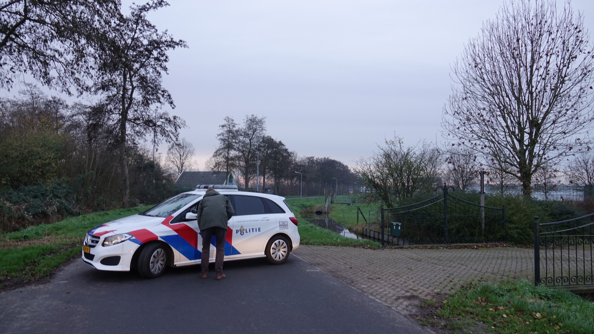 19DF77F6-DA3B-4256-99BD-1A3E97FC7252