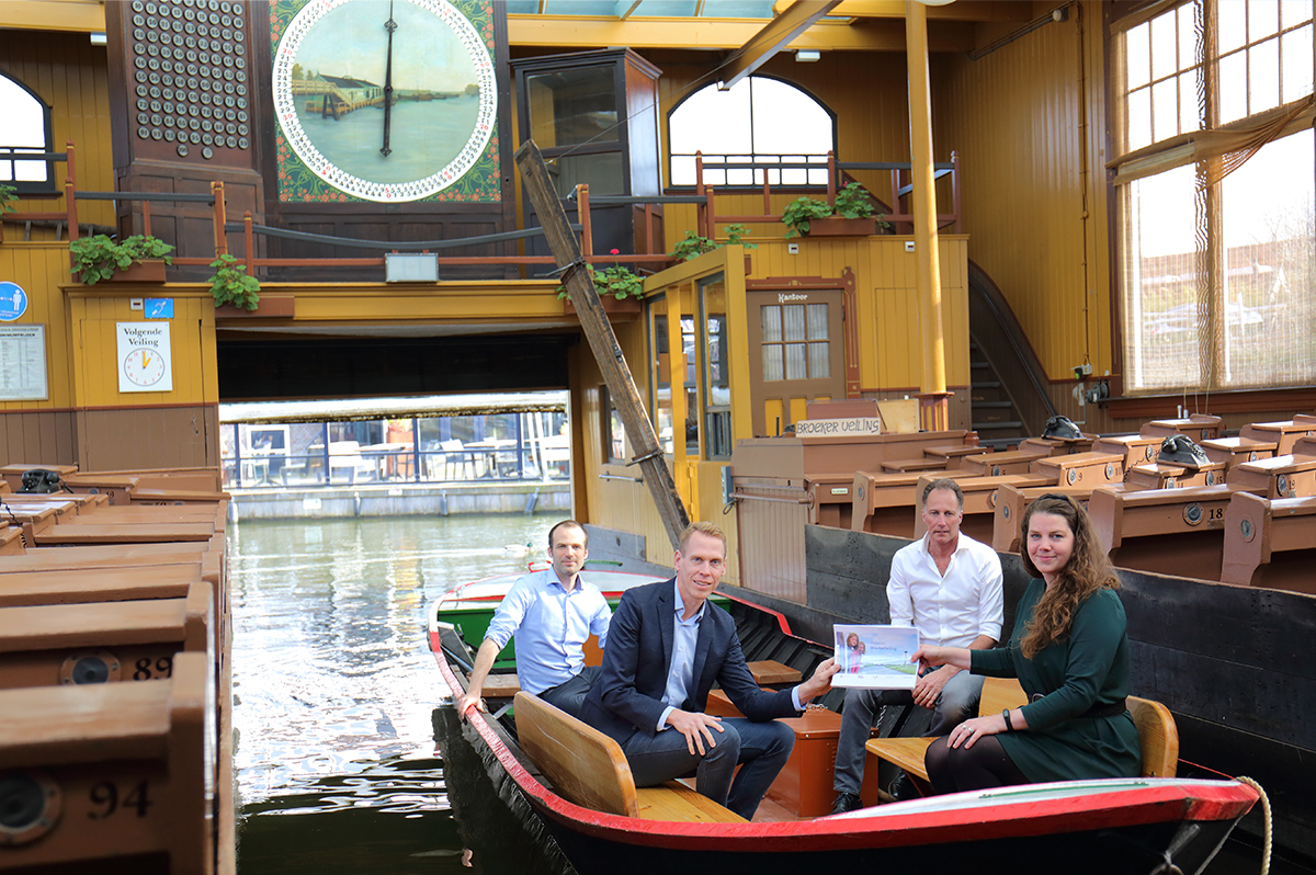 885f2bdee5f6a1727bbac956b75f56d67301193ca71d9b76b924e36cab85724f