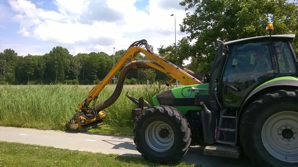 Start maaien: haal obstakels weg en ruim zwerfafval op