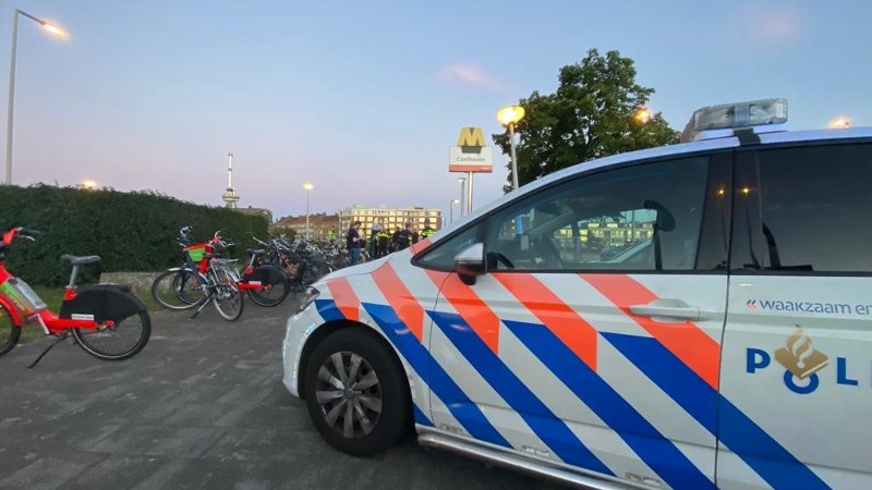 Man overleden bij schietpartij bij metrostation Coolhaven