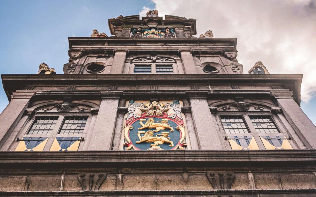 Onderzoek naar zeldzame slagzwaarden in het depot van het Westfries Museum